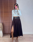 Kahve Çift Kemerli Pileli Etek VE Dilvin Uzun Kollu Crop Top-Ekru