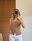 Berlin Süs Cepli Camel Straplez Bluz